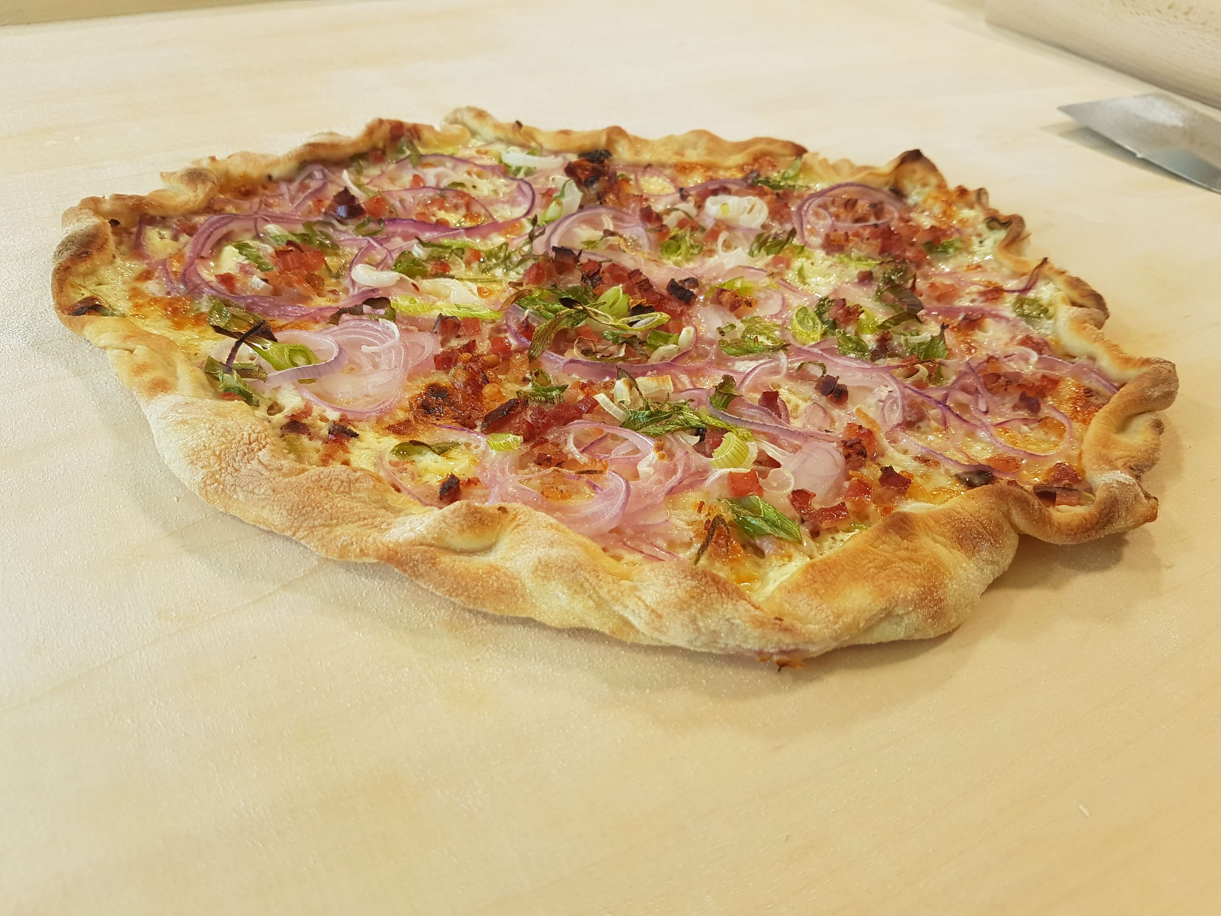 Elsässer Flammkuchen | Pimotti Pizzastein - die Pizzeria für daheim!