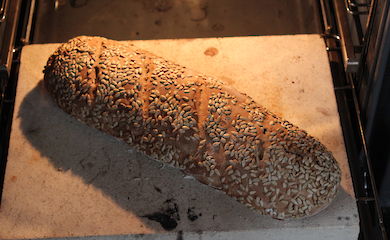 Mehrkornbrot mit Sonnenblumenkernen