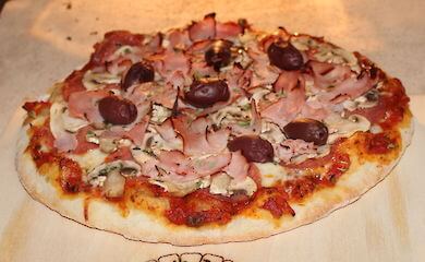 Pizza Prosciutto e Funghi